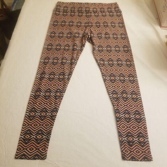 LuLaRoe Purple, Red and Yellow Zigzag Kaleidoscope Print Athleisure Leggings TC - Picture 4 of 12